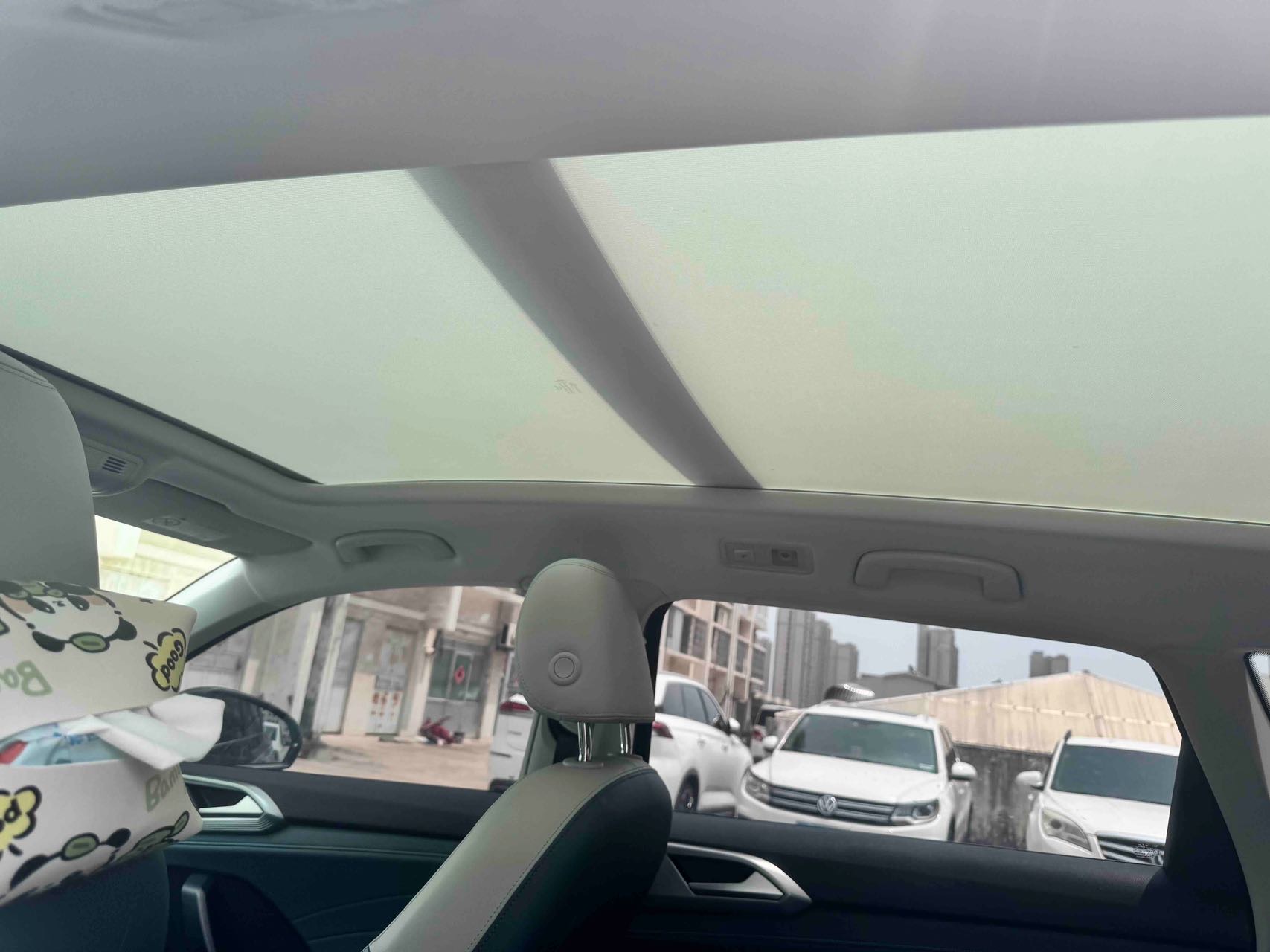 Volkswagen Tharu 2024 car image #8