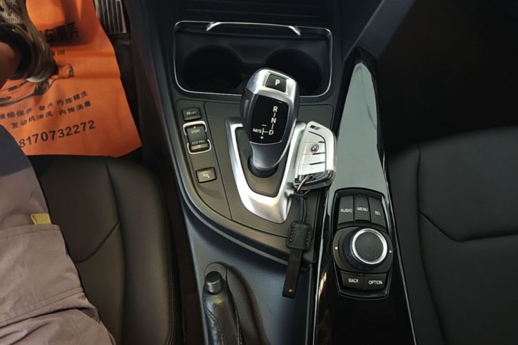 BMW 3 Series 2017 #14 BMW 3 Series 2017 car image #14