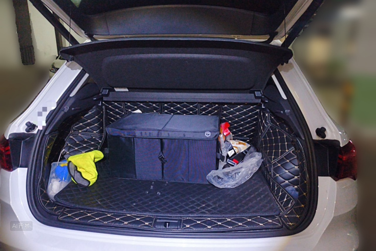 Audi Q3 2020 car image #21