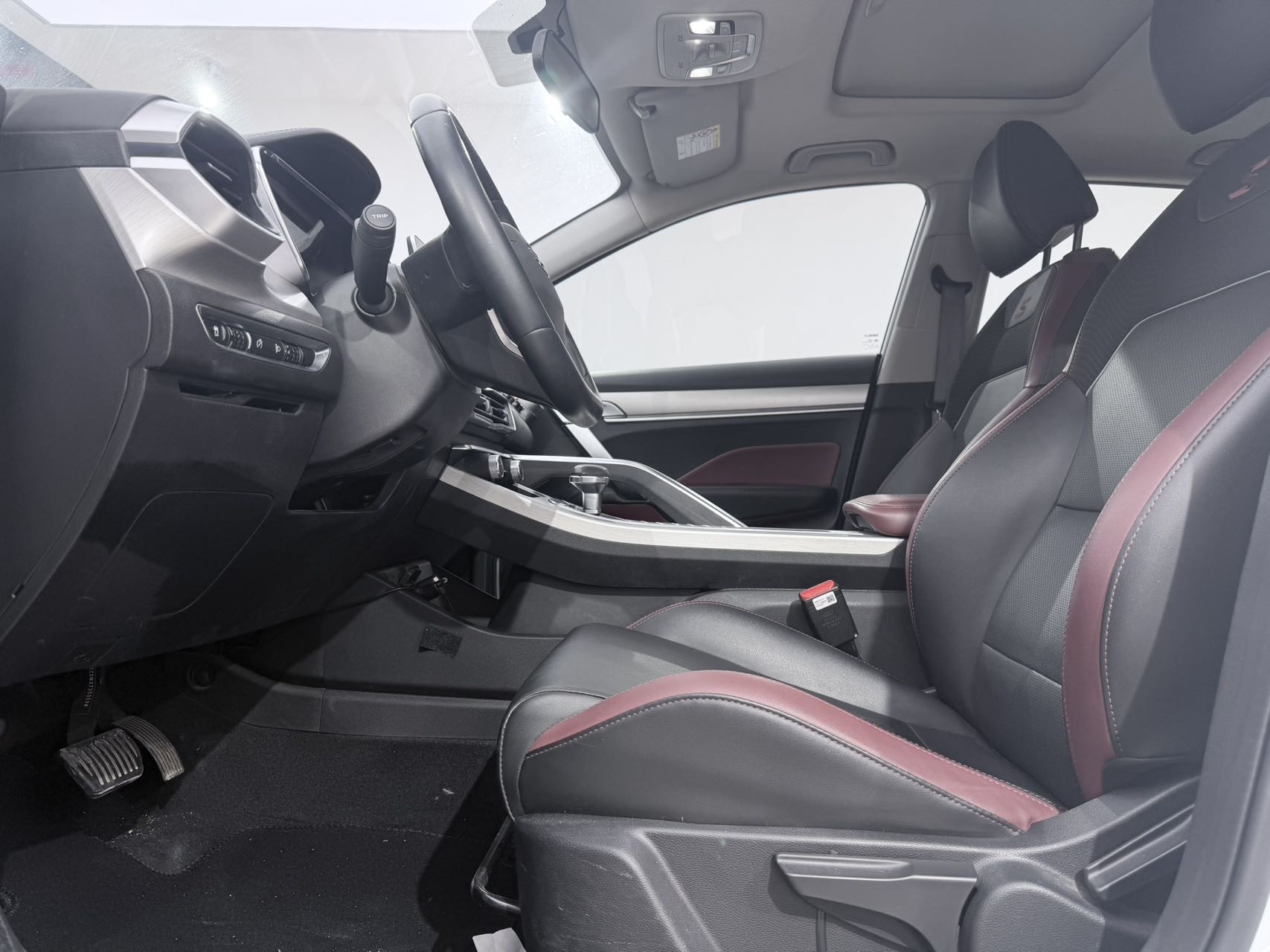 GEELY Coolray 2021 image de voiture #10