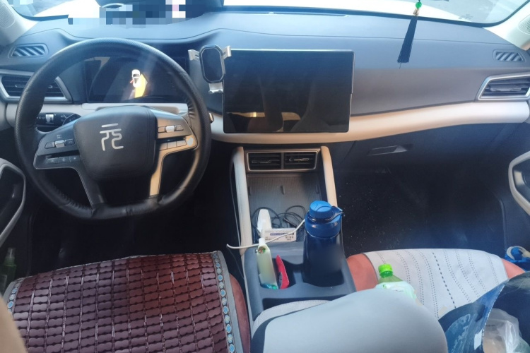 BYD YuanUP 2025 #7 BYD YuanUP 2025 car image #7
