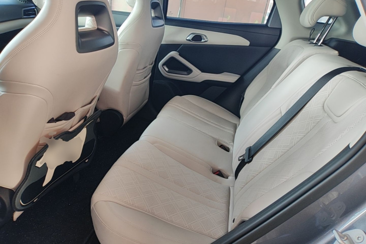 BYD YuanUP 2025 #17 BYD YuanUP 2025 immagine di auto #17