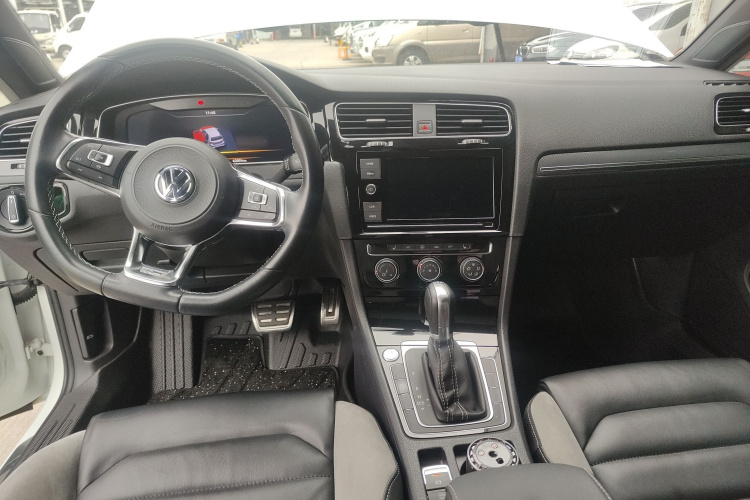 Volkswagen Golf 2019 #10 Volkswagen Golf 2019 car image #10