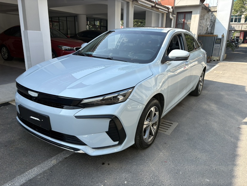GEELY Emgrand L HiP 2024 GEELY Emgrand L HiP 2024 immagine di auto