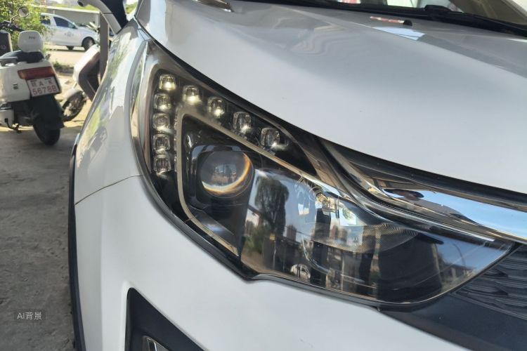 BYD Yuan 2017 #8 BYD Yuan 2017 car image #8