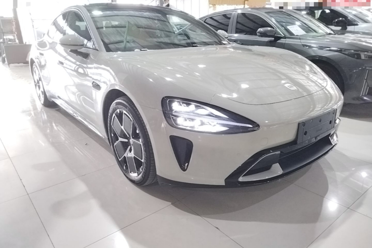 MI SU7 2024 car image #4