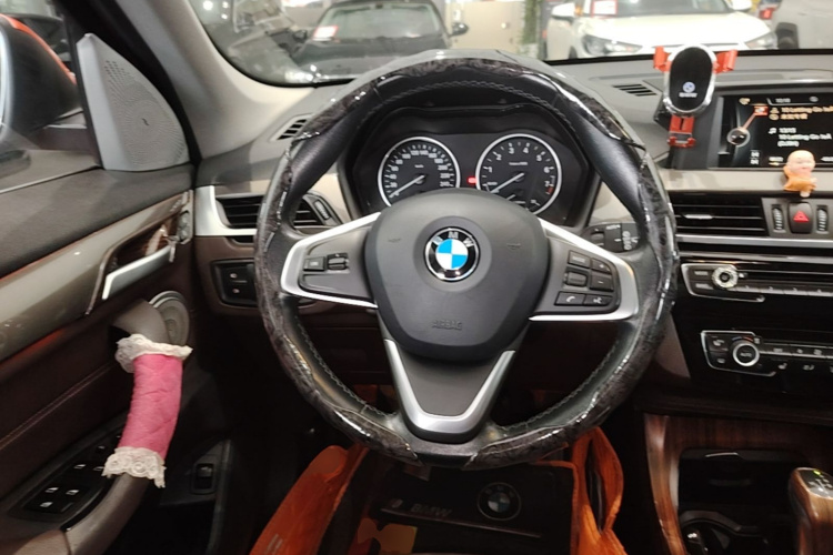 BMW X1 2017 #11 BMW X1 2017 car image #11