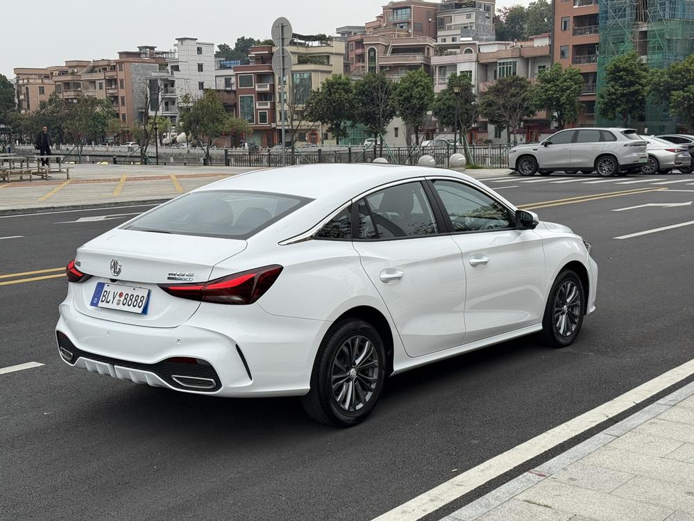 MG 5 2025 car image #7