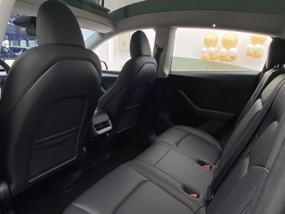Tesla Model Y 2024 #27 Tesla Model Y 2024 car image #27