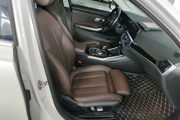 BMW 3 Series 2021 #24 BMW 3 Series 2021 car image #24