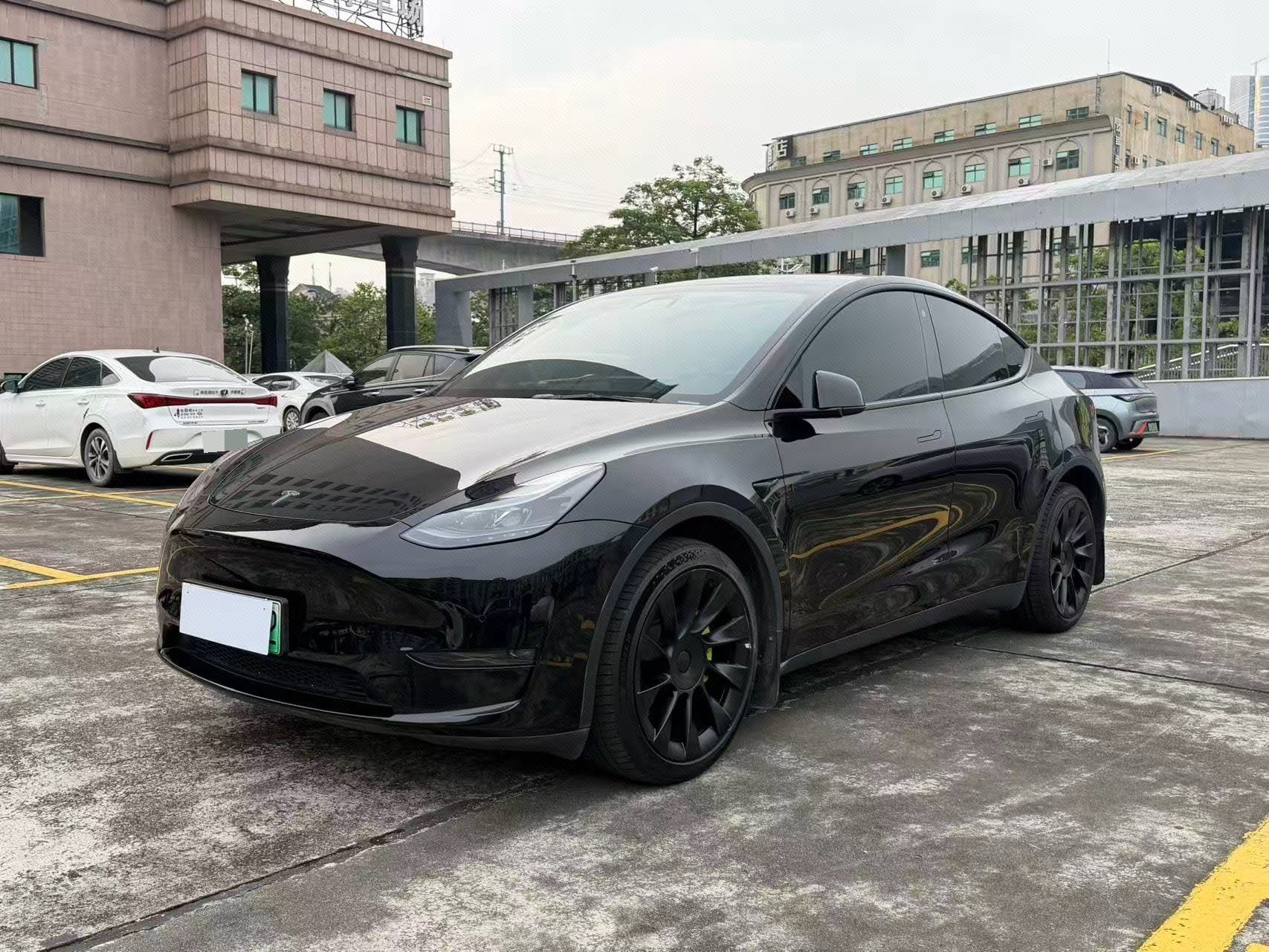 Tesla Model Y 2023 Tesla Model Y 2023 car image