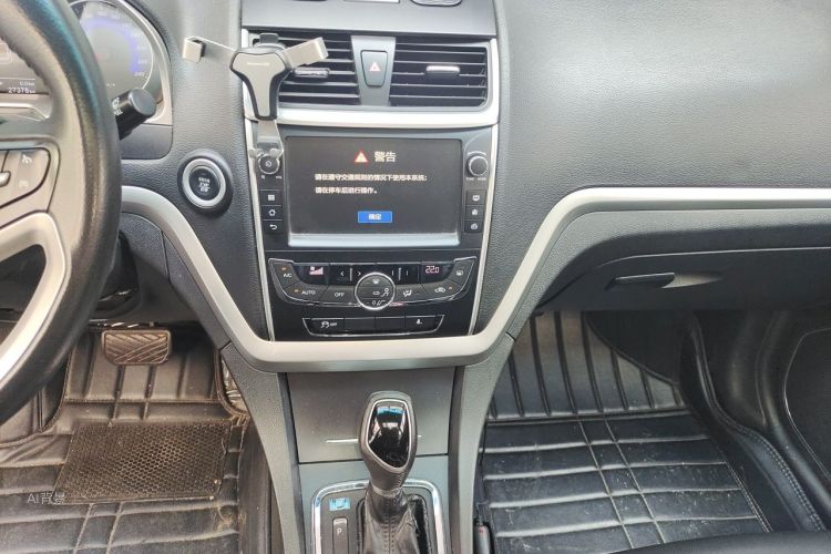 GEELY Emgrand 2016 car image #15