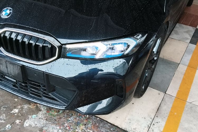 BMW 3 Series 2025 #26 BMW 3 Series 2025 car image #26
