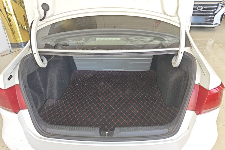 Volkswagen Santana 2015 #19 Volkswagen Santana 2015 car image #19