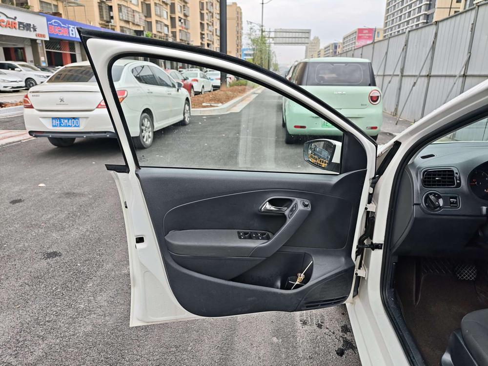 Volkswagen Polo 2016 #14 Volkswagen Polo 2016 car image #14