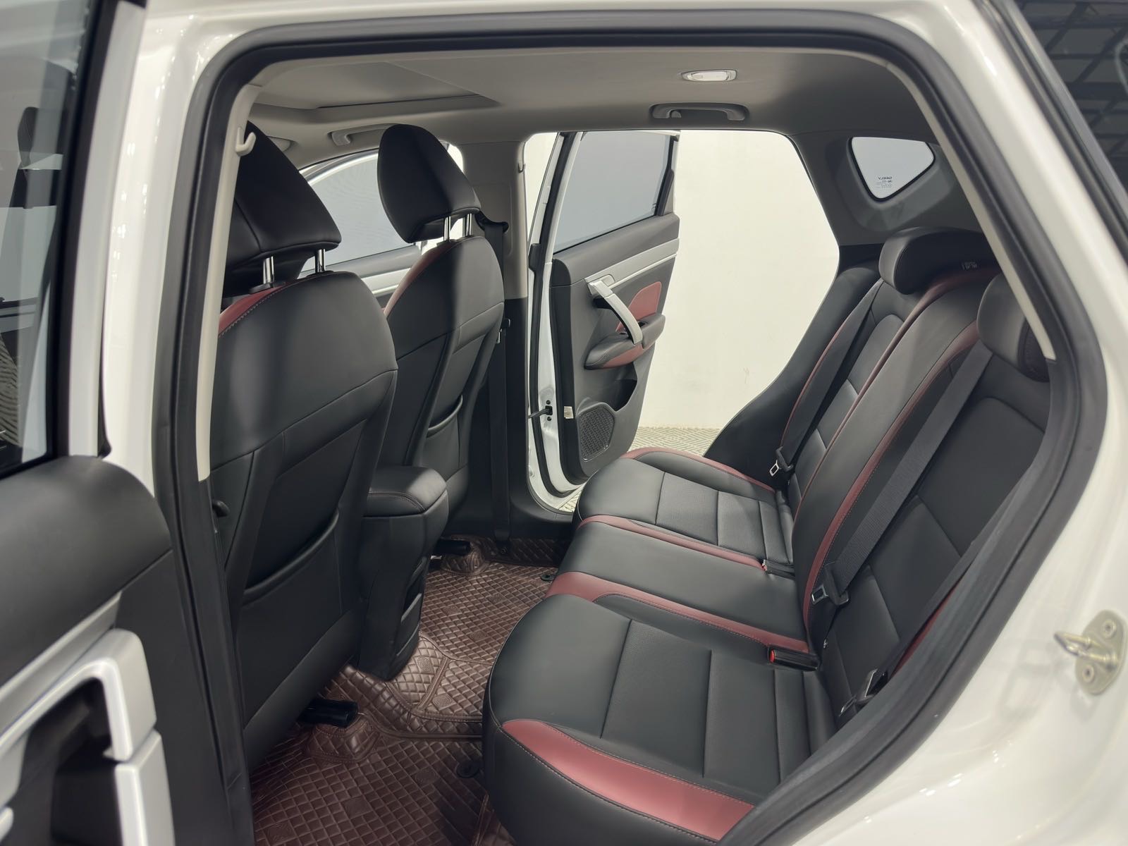 GEELY Coolray 2023 immagine di auto #6