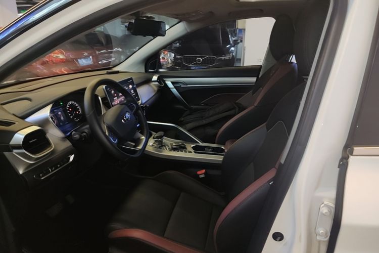 GEELY Coolray 2022 car image #15