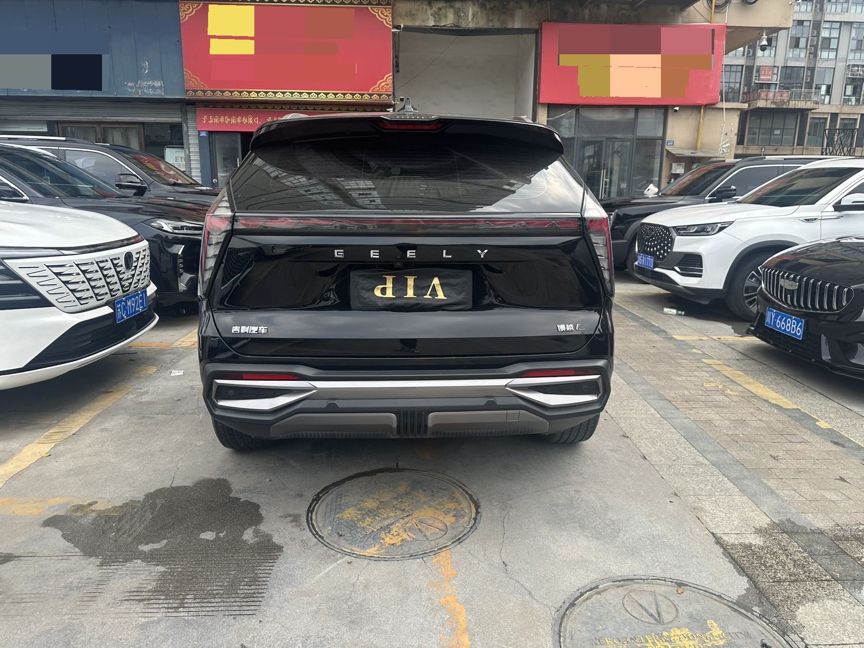 GEELY Boyue L 2023 car image #9