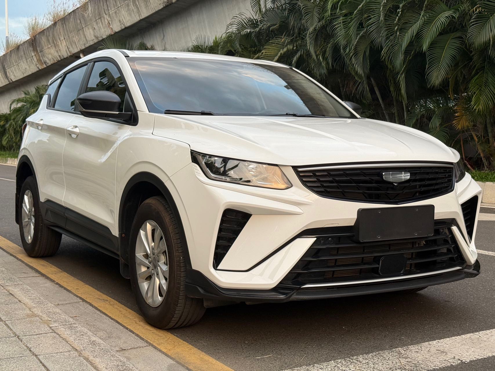 GEELY Coolray 2025 #3 GEELY Coolray 2025 car image #3