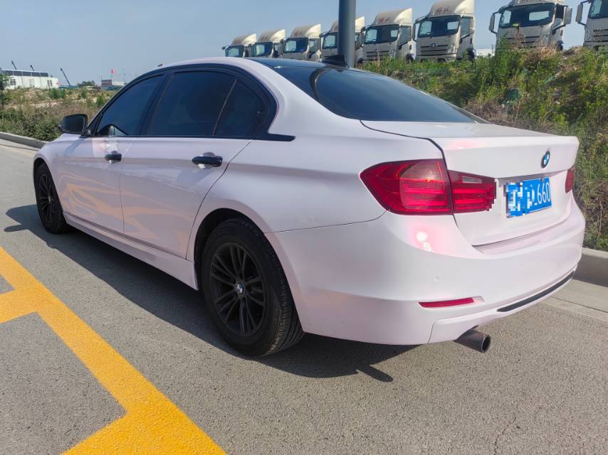2014 car image #3