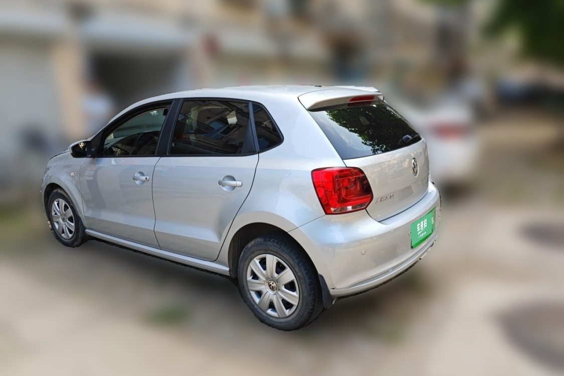 Volkswagen Polo 2013 car image #3