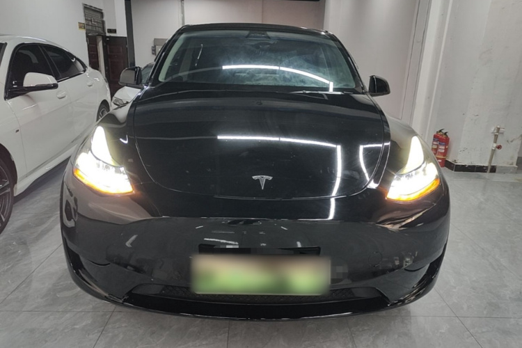 Tesla Model Y 2022 #3 Tesla Model Y 2022 car image #3