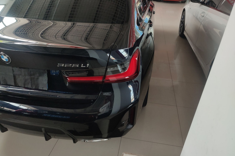 BMW 3 Series 2024 imagen de coche #8