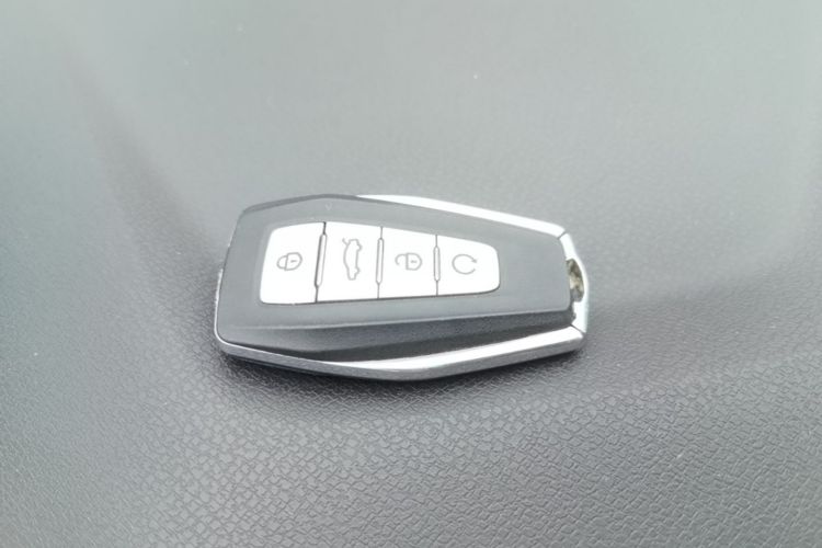 GEELY Emgrand L 2022 car image #14