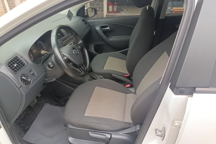 Volkswagen Polo 2018 #15 Volkswagen Polo 2018 car image #15