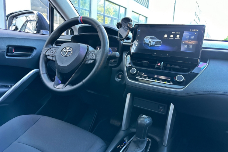 Toyota Corolla Cross 2024 #15 Toyota Corolla Cross 2024 car image #15