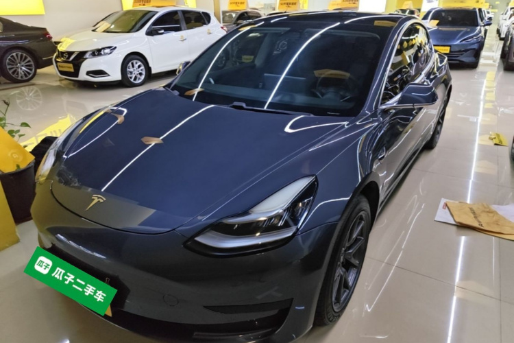 Tesla Model 3 2020 car image #2