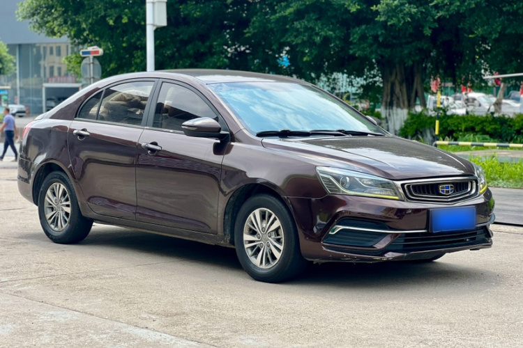 GEELY Emgrand 2018 immagine di auto #3