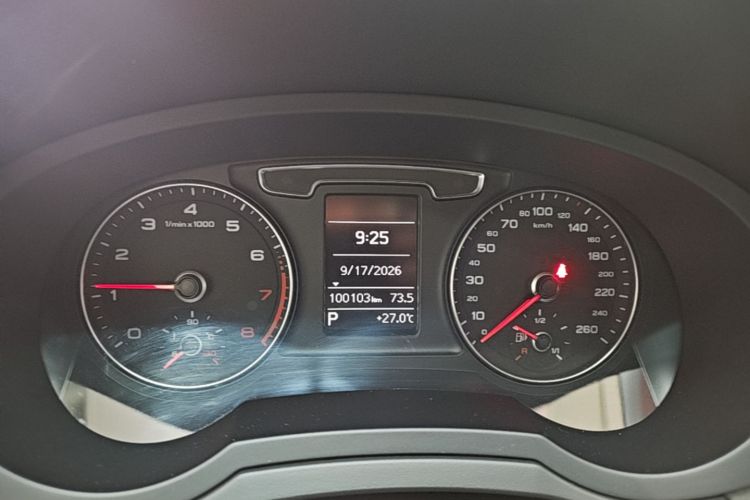Audi Q3 2018 #12 Audi Q3 2018 car image #12