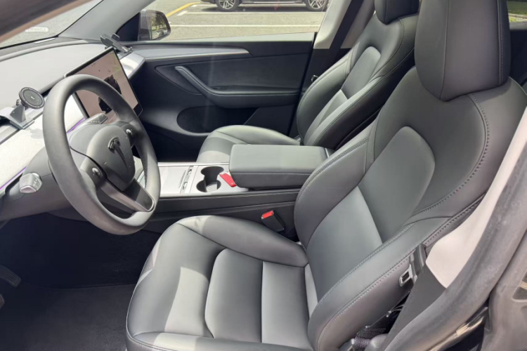 Tesla Model Y 2024 #12 Tesla Model Y 2024 immagine di auto #12