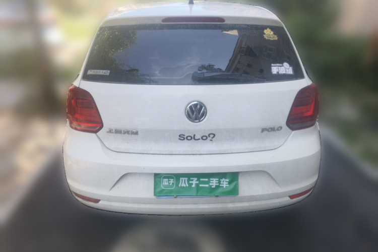 Volkswagen Polo 2015 car image #4