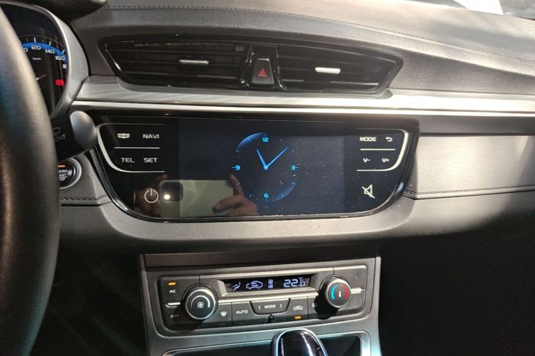 GEELY Emgrand 2019 #13 GEELY Emgrand 2019 car image #13