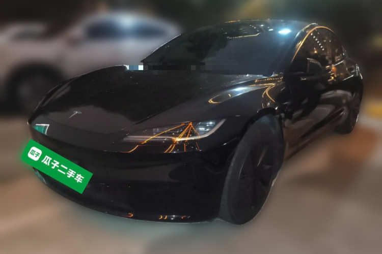 Tesla Model 3 2023 car image #2