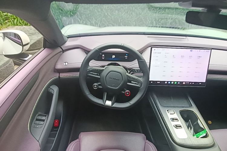 MI SU7 2025 imagem de carro #11