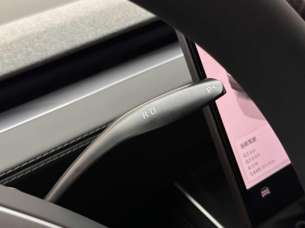 Tesla Model Y 2026 car image #13
