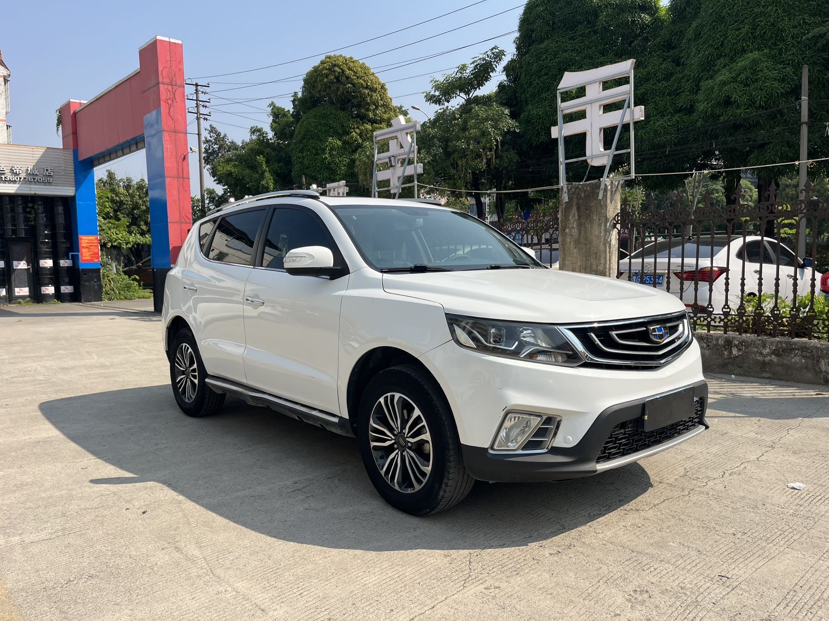 GEELY Vision X6 2017 car image #2