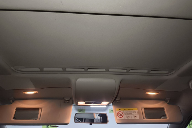 Volkswagen Polo 2018 car image #18
