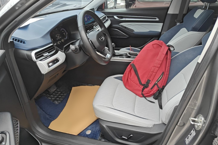 GEELY Emgrand 2023 #15 GEELY Emgrand 2023 car image #15
