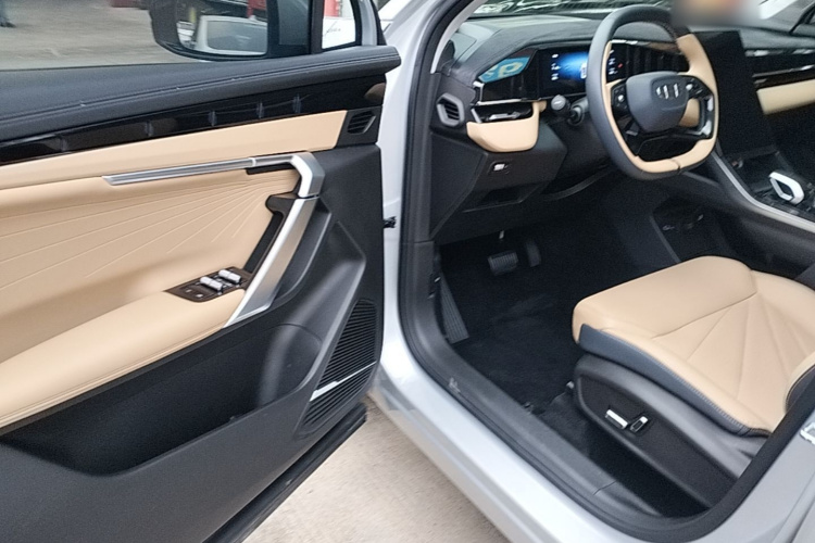 GEELY Boyue L 2023 #16 GEELY Boyue L 2023 изображение автомобиля #16