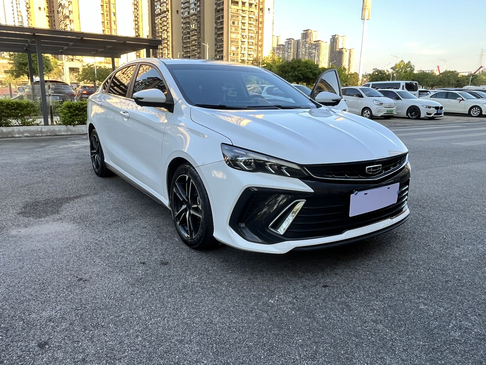 GEELY Binray 2023 #6 GEELY Binray 2023 изображение автомобиля #6