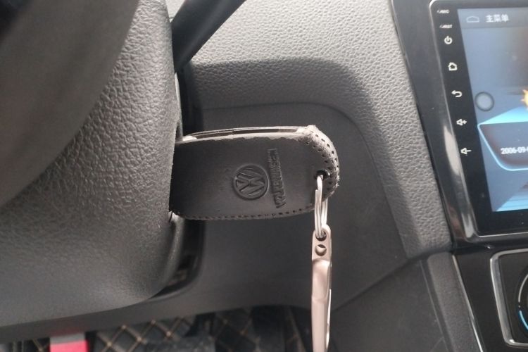 Volkswagen Santana 2019 صورة سيارة #9