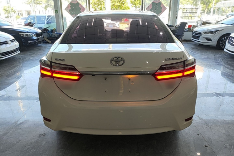 Toyota Corolla 2017 #6 Toyota Corolla 2017 car image #6