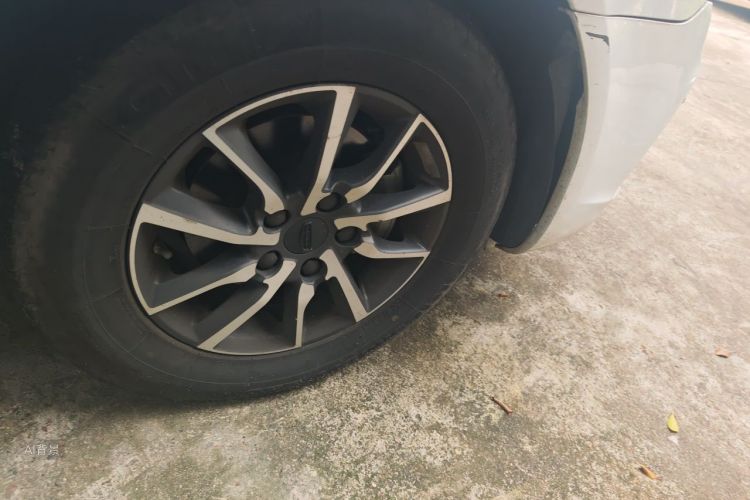GEELY Emgrand 2020 #9 GEELY Emgrand 2020 car image #9