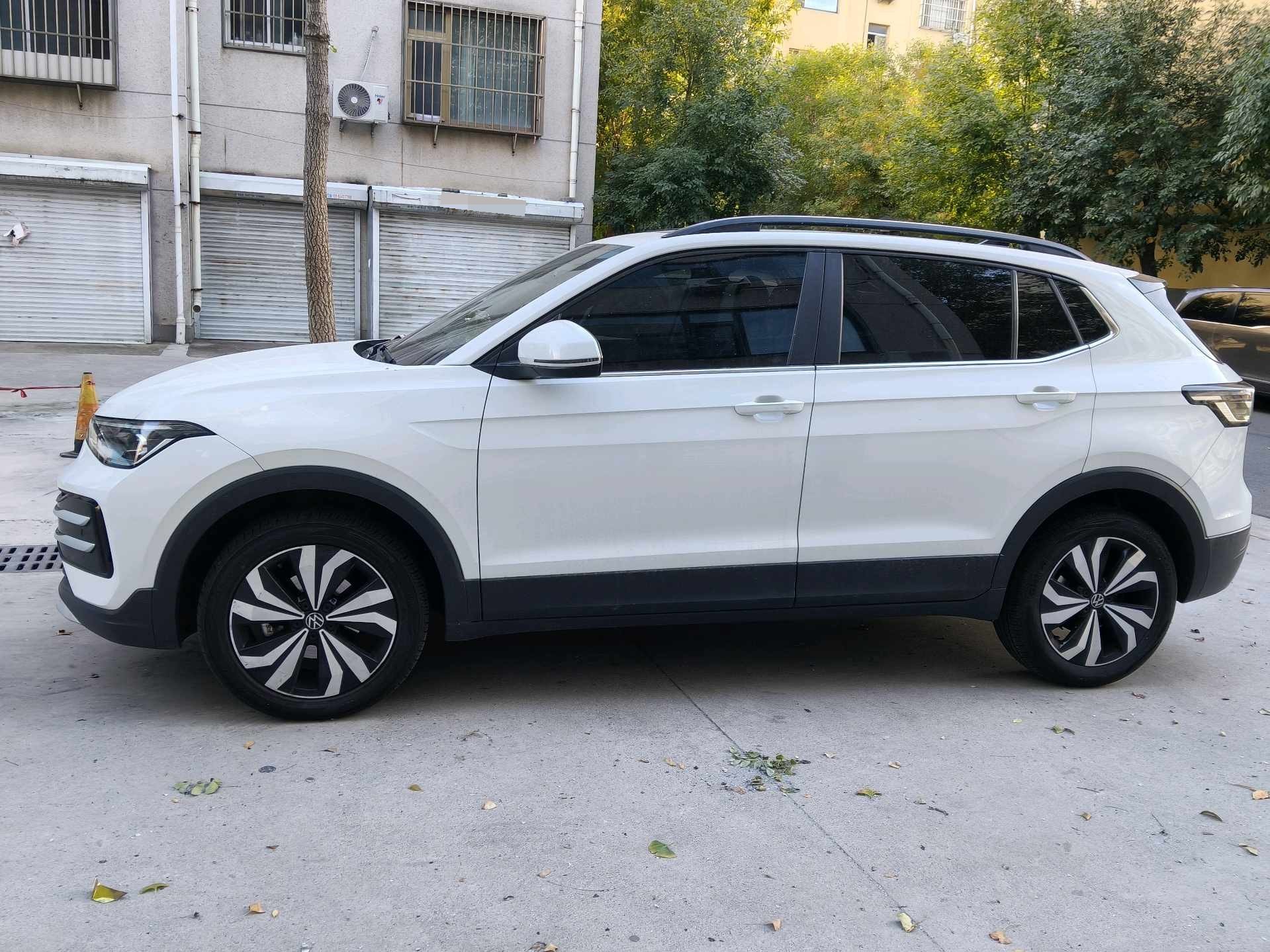 Volkswagen Tharu 2025 immagine di auto #5