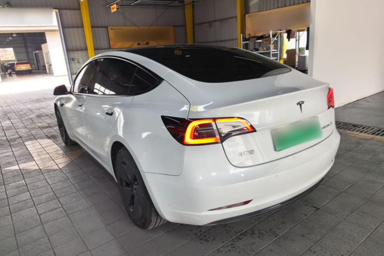 Tesla Model 3 2022 immagine di auto #5