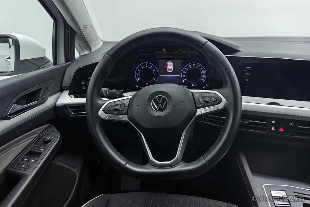 Volkswagen Golf 2021 #14 Volkswagen Golf 2021 صورة سيارة #14